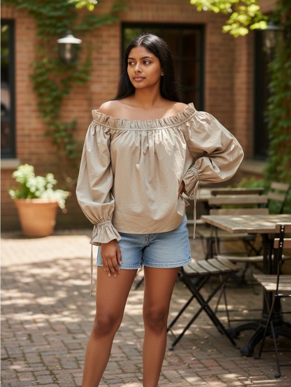 H&M Smocked Off-Shoulder Peasant Blouse in tan size medium